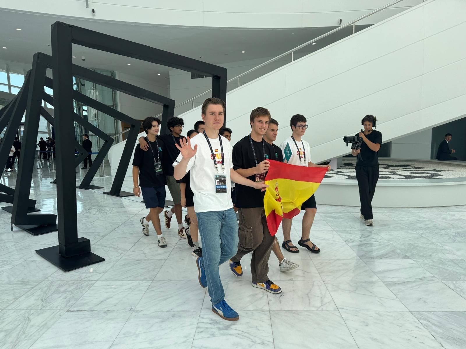 Llegada al recinto de la competición.